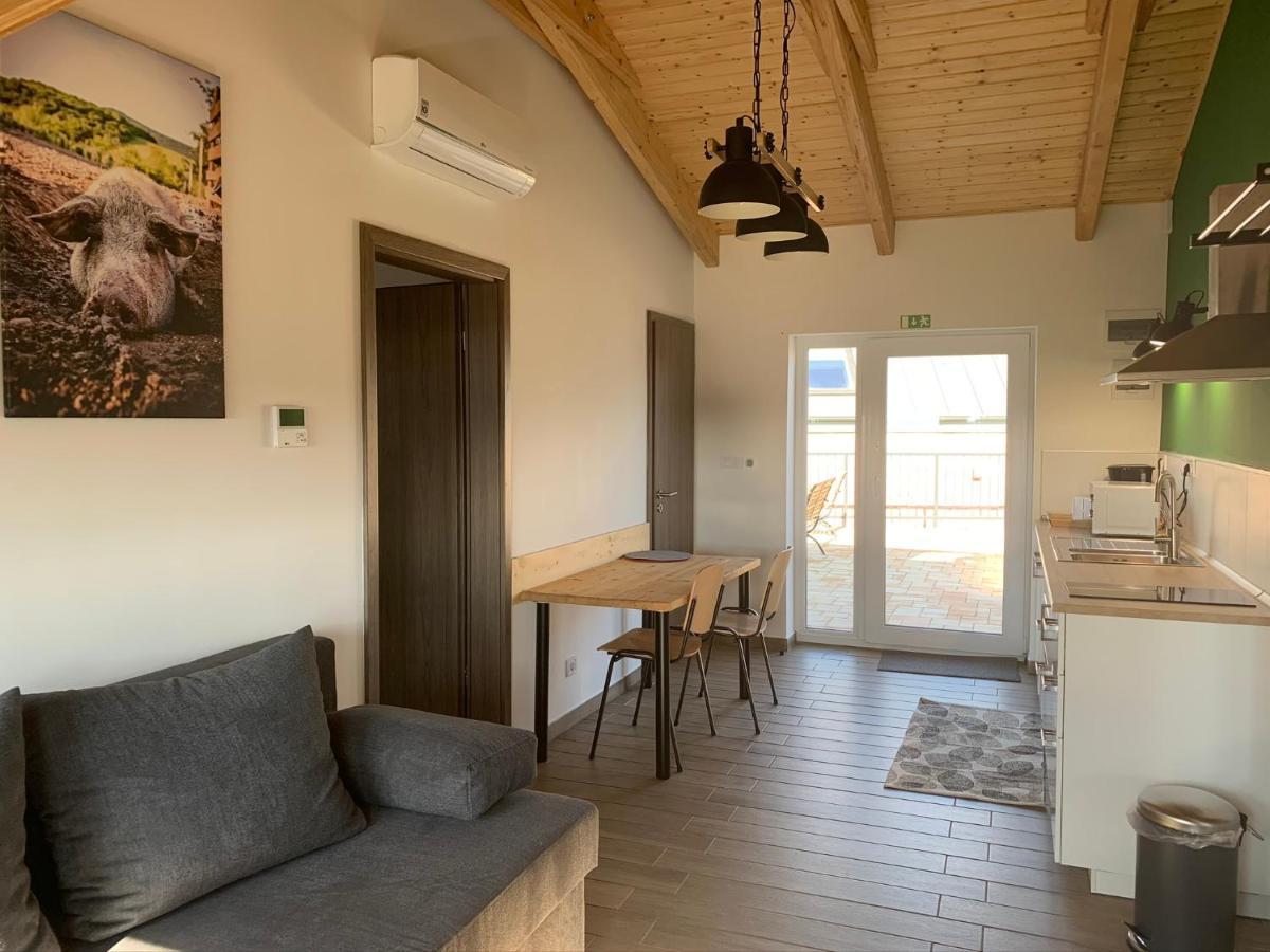 Oeregtoelgy Apartman Szár المظهر الخارجي الصورة